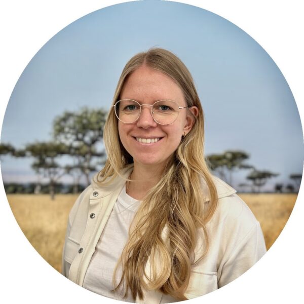 Julia Hartmüller Lara Harth - Über uns